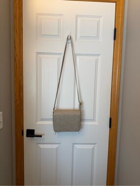 Minimalist Taupe Crossbody Bag with Adjustable Strap